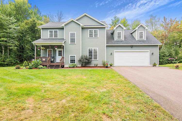62 Green Leaf Dr Cambridge, VT 05464