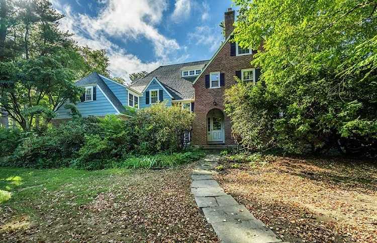 16 Porter Road Andover, MA 01810