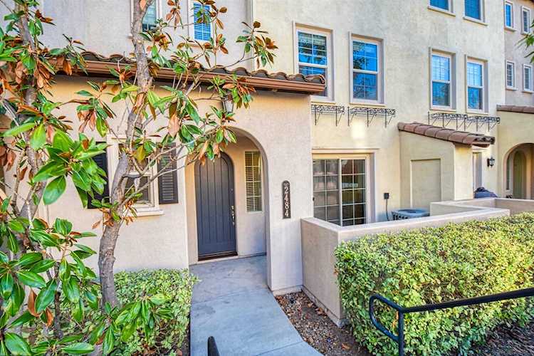2484 Longstaff Ct San Marcos, CA 92078