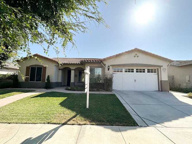 2424 Appleleaf Lane Manteca, CA 95336