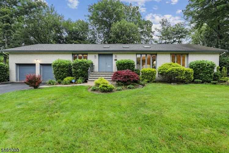 16 Knollwood Dr West Orange Twp., NJ 07052 | MLS 3791741 Photo 1