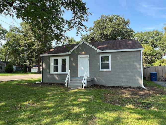 4504 Payton Ave Lawrence , IN 46226