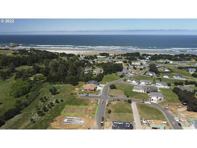 851 Seacrest DR Bandon, OR 97411