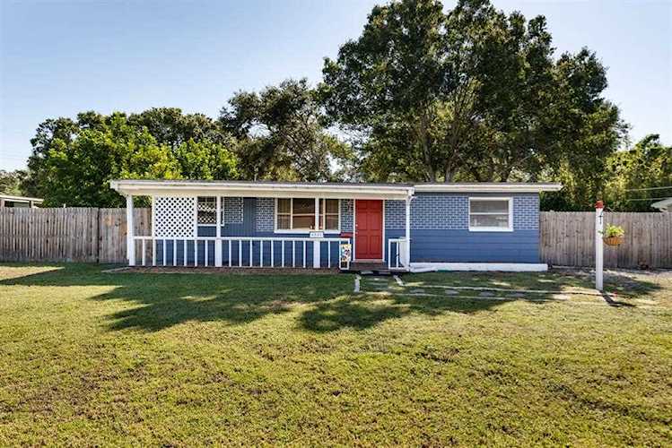 5549 Pershing St NE St. Petersburg, FL 33703