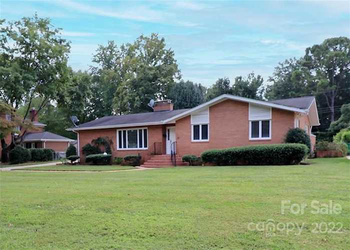 4918 Hardwick Rd Charlotte, NC 28211