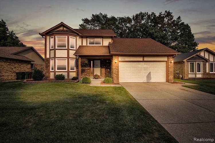 46426 Springhill Shelby Twp, MI 48317