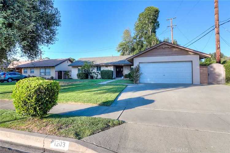 1203 W Service Ave West Covina, CA 91790 | MLS CV22203503 Photo 1