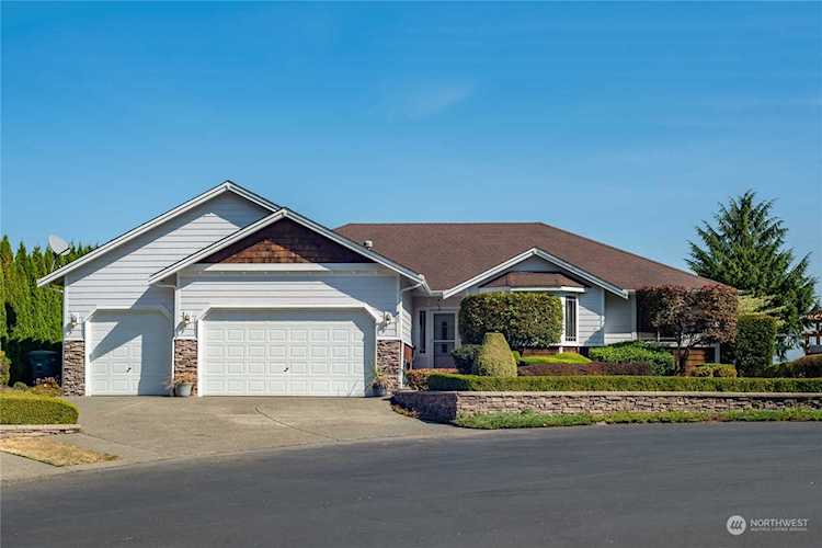 423 207th Ave E Lake Tapps, WA 98391