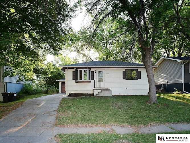 3200 NW 1St St Lincoln, NE 68521