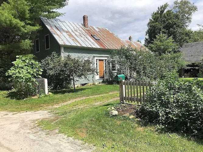 238 Slack St Danville, VT 05873
