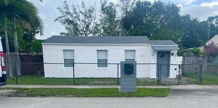 1417 SW 41st Ave Fort Lauderdale, FL 33317