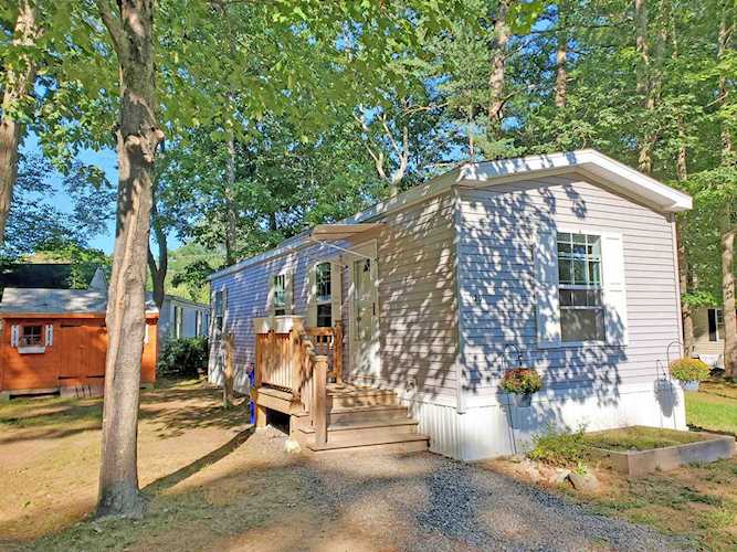 120 Robinhood Dr Exeter, NH 03833