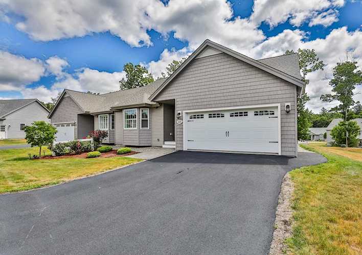 123 Cowbell Crossing Atkinson 03811 NH | condo for sale $599,000 4919864 Photo 1