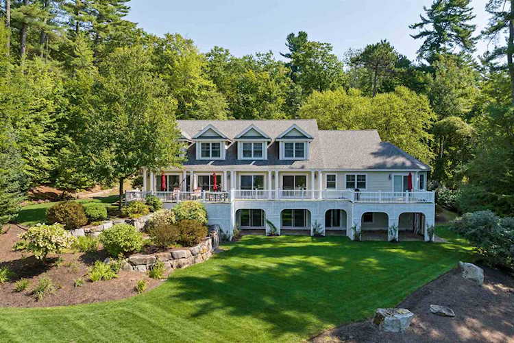 108 Pine Needle Ln Moultonborough, NH 03254