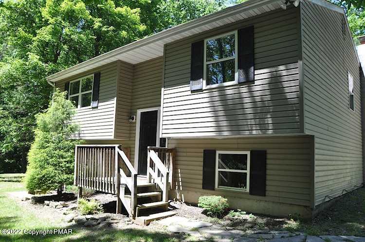 525 Pine Ridge Rd Stroudsburg, PA 18360 | MLS PM-97790 Photo 1