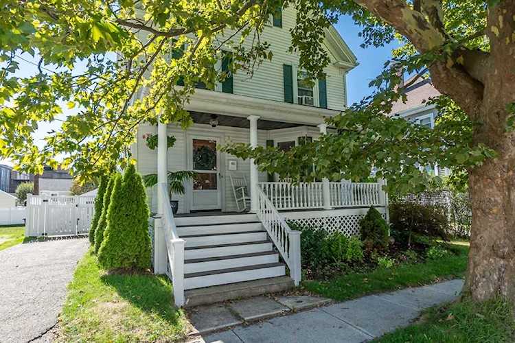 24 Emerson St Peabody, MA 01960