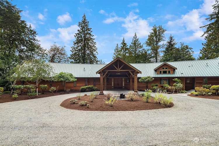 16700 Saybrook Dr NE Woodinville, WA 98077