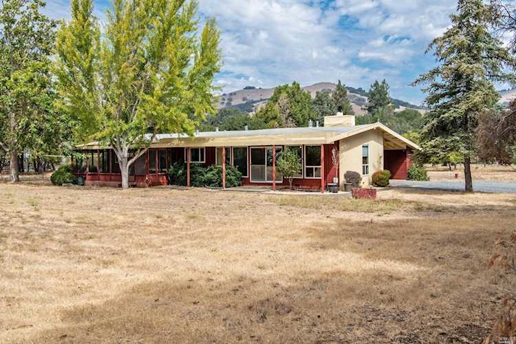 45 Mendocino Lane Novato, CA 94947