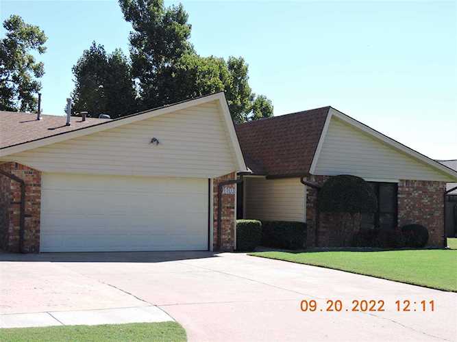 1103 NW 74th St Lawton, OK 73505