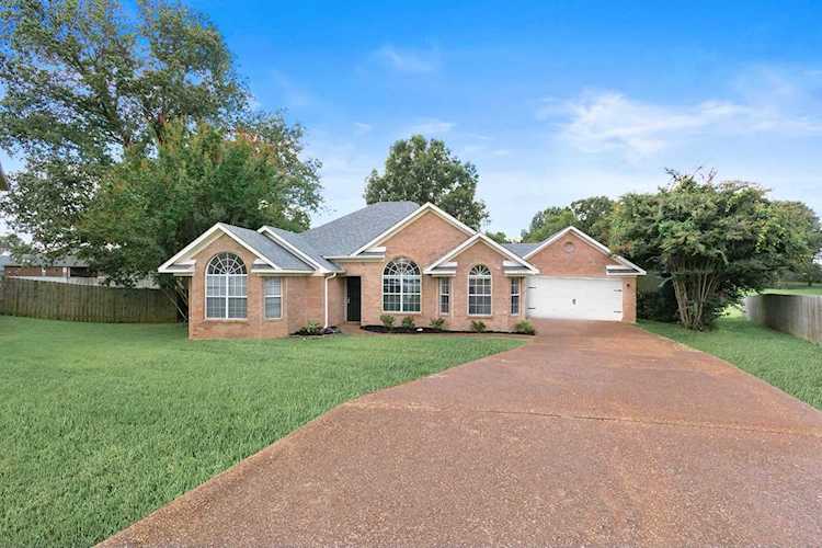 6675 Plumblee Cv Memphis, TN 38141