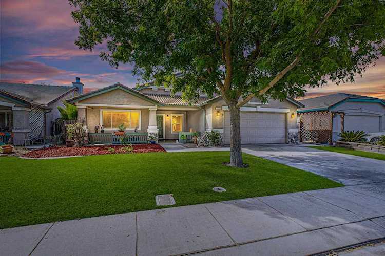 1032 Schadeck Street Manteca, CA 95336