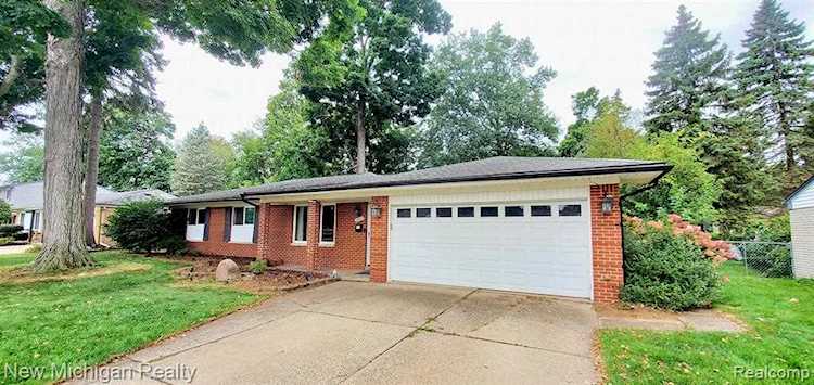 45923 Keding Utica, MI 48317