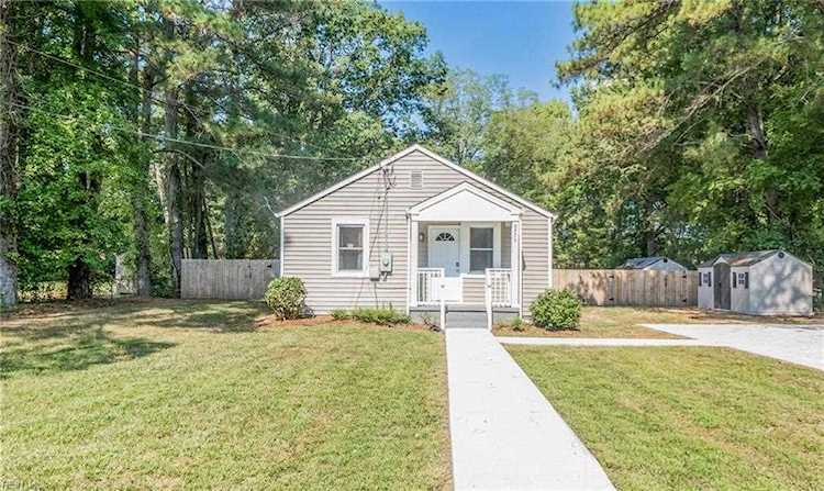 5775 Hawk Ln Suffolk, VA 23432 home for sale, MLS#10457660 - Crescas Real Estate Photo 1