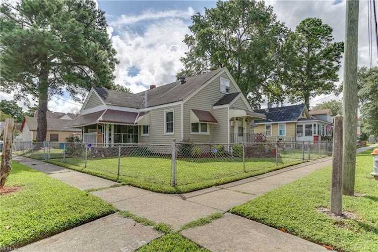 1501 Charleston Ave Portsmouth, VA 23704