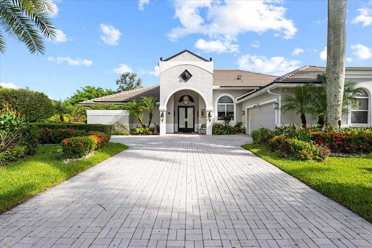 4816 Exeter Estate Lane Wellington, FL 33449