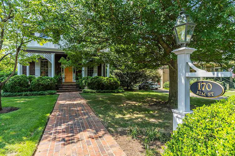 170 Elm St Versailles, KY 40383