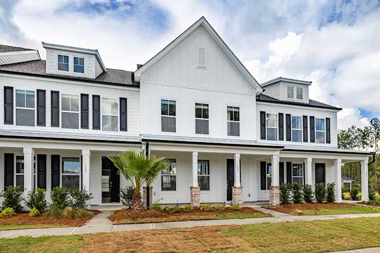 121 Summer Tanager Dr Ravenel, SC 29470