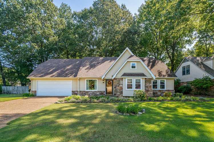 1964 Newfields Rd Germantown, TN 38139 | MLS 10133914 Photo 1