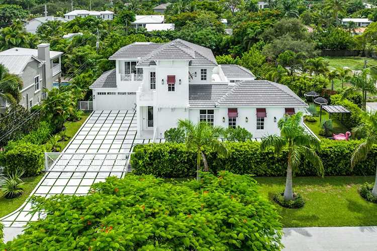 216 NW 11th Street Boca Raton, FL 33432