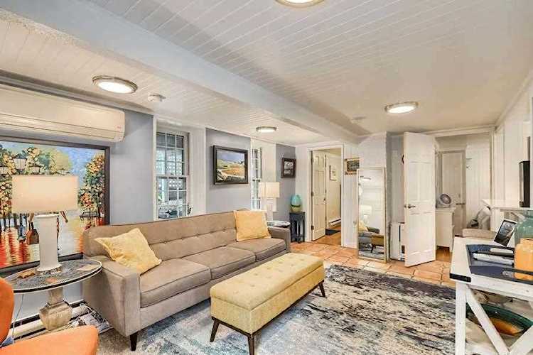 11 Atlantic Avenue Provincetown, MA 02657
