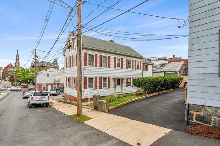 6 Summer St Peabody, MA 01960