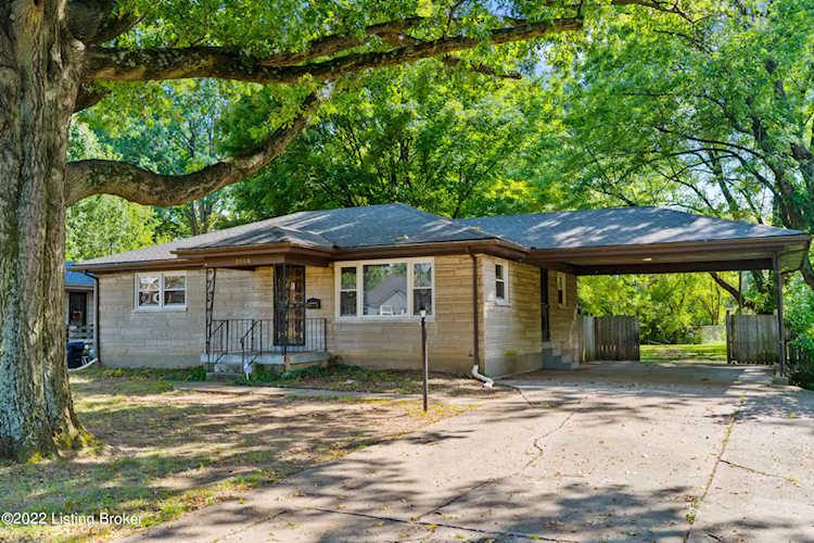 2006 Auburn Dr Louisville, KY 40216