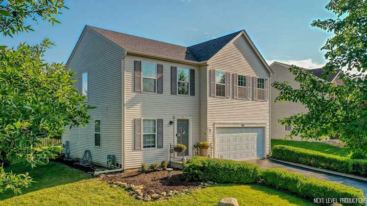 380 Gainsborough Dr Romeoville, IL 60446