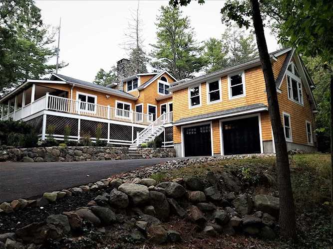 1 Perkins Rd Middleton, MA 01949