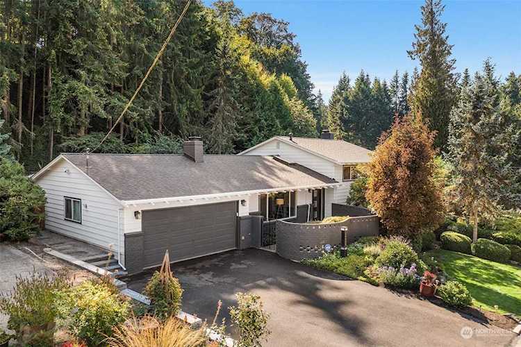 10624 229th Place SW Edmonds, WA 98020