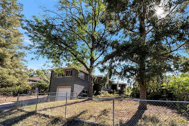 1150 W Stanford Dr Englewood, CO 80110