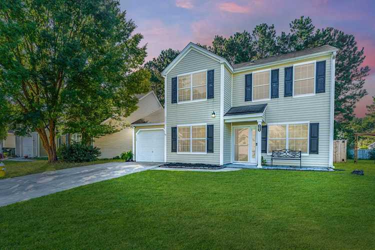 1133 River Bay Ln Charleston, SC 29492