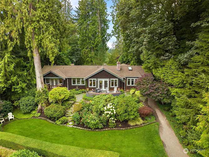 15685 Euclid Ave NE Bainbridge Island, WA 98110