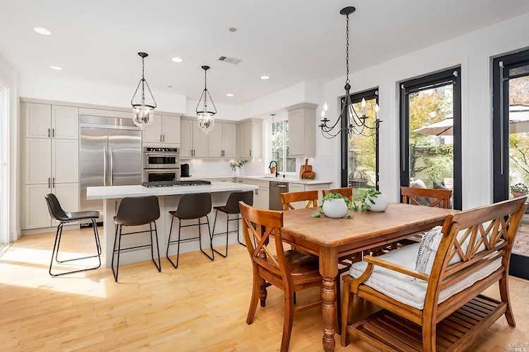 131 Alconbury Way Novato, CA 94949