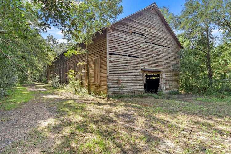784 Spooner Rd Quincy, FL 32351
