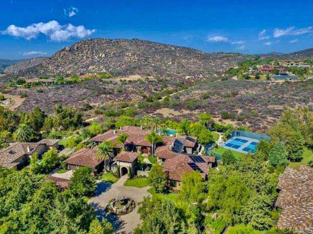 18655 Old Coach Dr Poway, CA 92064