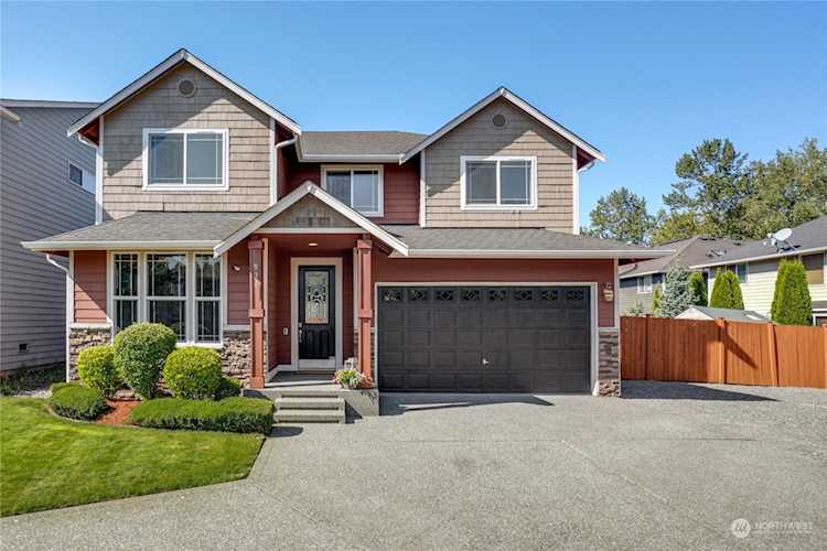 932 S 48th St Renton, WA 98055