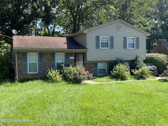 5603 Mosswood Ln Louisville, KY 40291