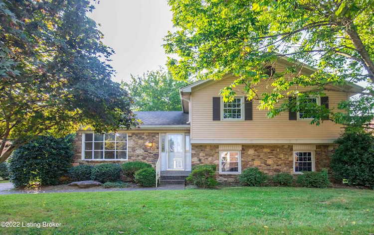 4522 Dannywood Rd Louisville, KY 40220