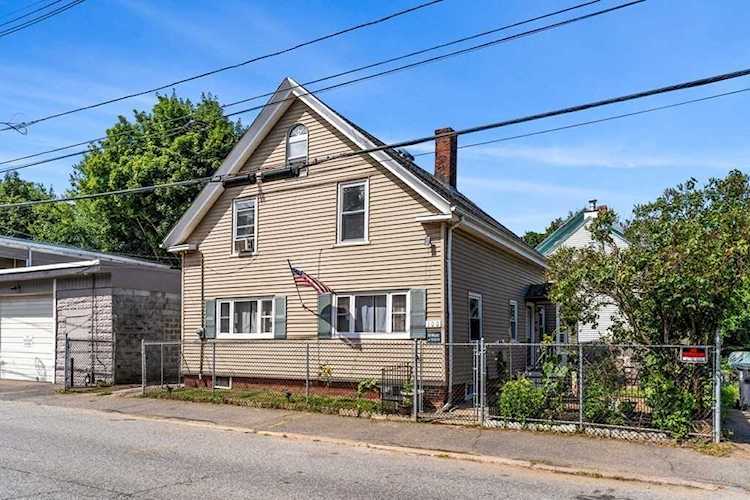100 Primrose St Haverhill, MA 01830