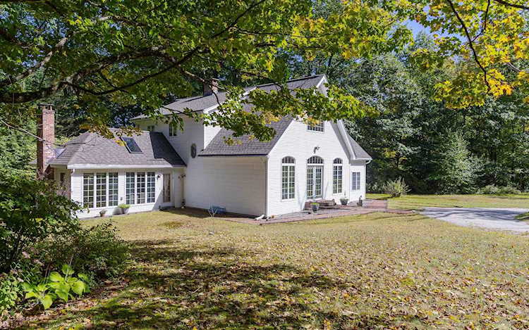 249 Pond Rd Surry, NH 03431